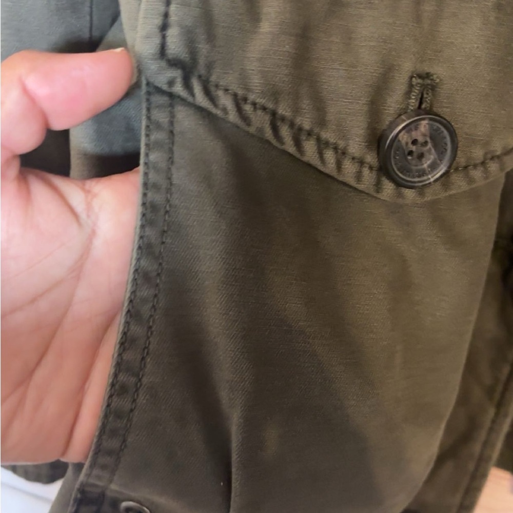 Levi’s Olive Green Women's Utility Jacket - Picture 7 of 13